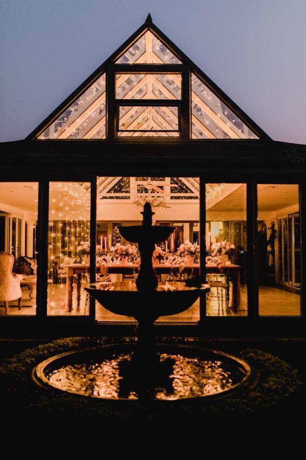 Отель Burkleigh House Йоханнесбург Экстерьер фото